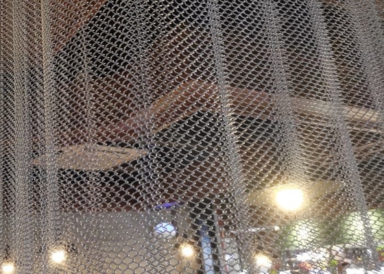 Raum-Teiler-Metallspulen-Drapierungs-Vorhang-Draht Mesh Decoration Of Ceiling