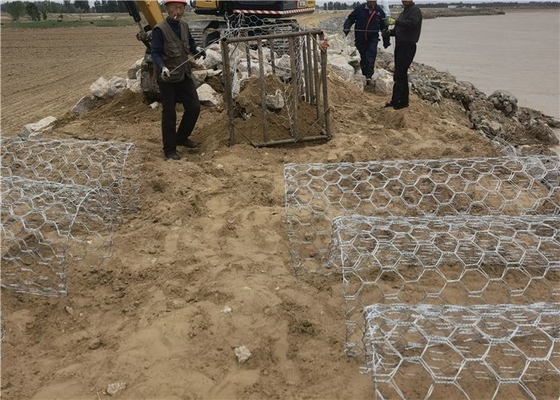 Verzinkte hexagonal geflochtene Gabion-Körbe zum Schutz von Wasser und Boden