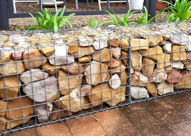 Des Garten-dekorativer eingesperrter Felsen-Zaun-2,0 - 5,0 Millimeter Drahtdurchmesser-geschweißter Art-