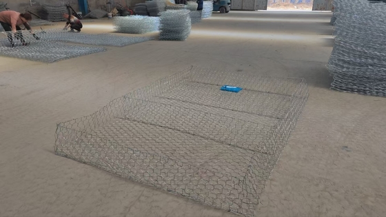 Galvanisiertes hexagonales Gabion-Gitter zur Steigerung der Steigung