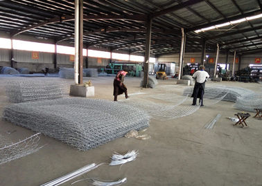 Schwere galvanisierte Metall-Gabions-Körbe, Metallkäfig gefüllt mit Felsen