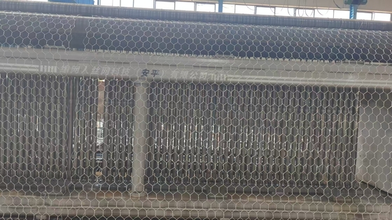 Galvanisiertes hexagonales Gabion-Gitter zur Steigerung der Steigung