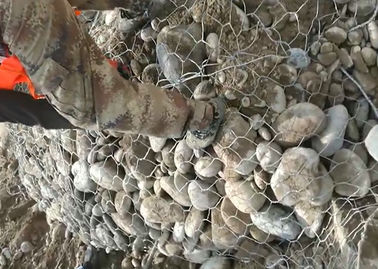 Galvanisierte zylinderförmige einfache Stahlinstallation des Gabions-Maschen-Käfig-Nova-051